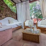 Guesthost - Porto Cervo