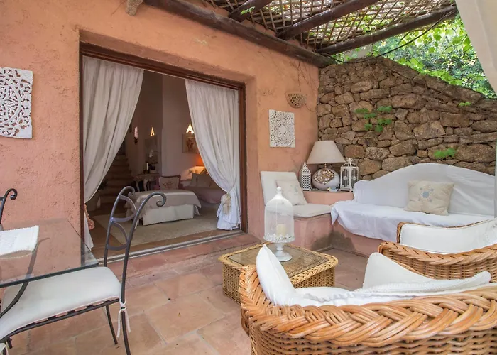 Guesthost - Porto Cervo *