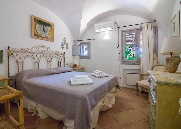 Guesthost - Porto Cervo